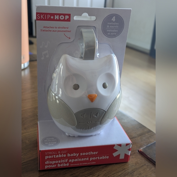 NWT Skip Hop White Owl Portable Baby Soother - Picture 2 of 4